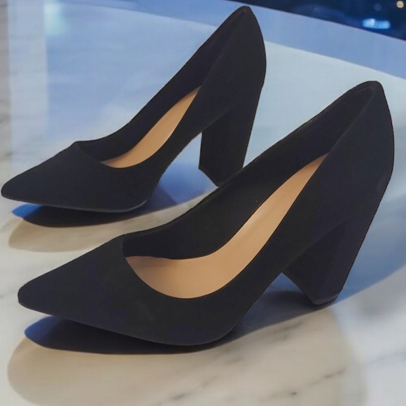 Bellflower 02 by BAMBOO size US 6 retro block pumps - Picture 5 of 6